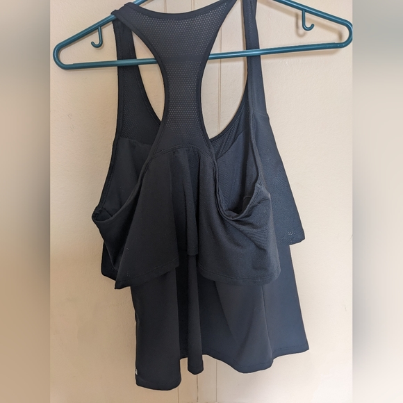 Fabletics tank - Picture 4 of 4